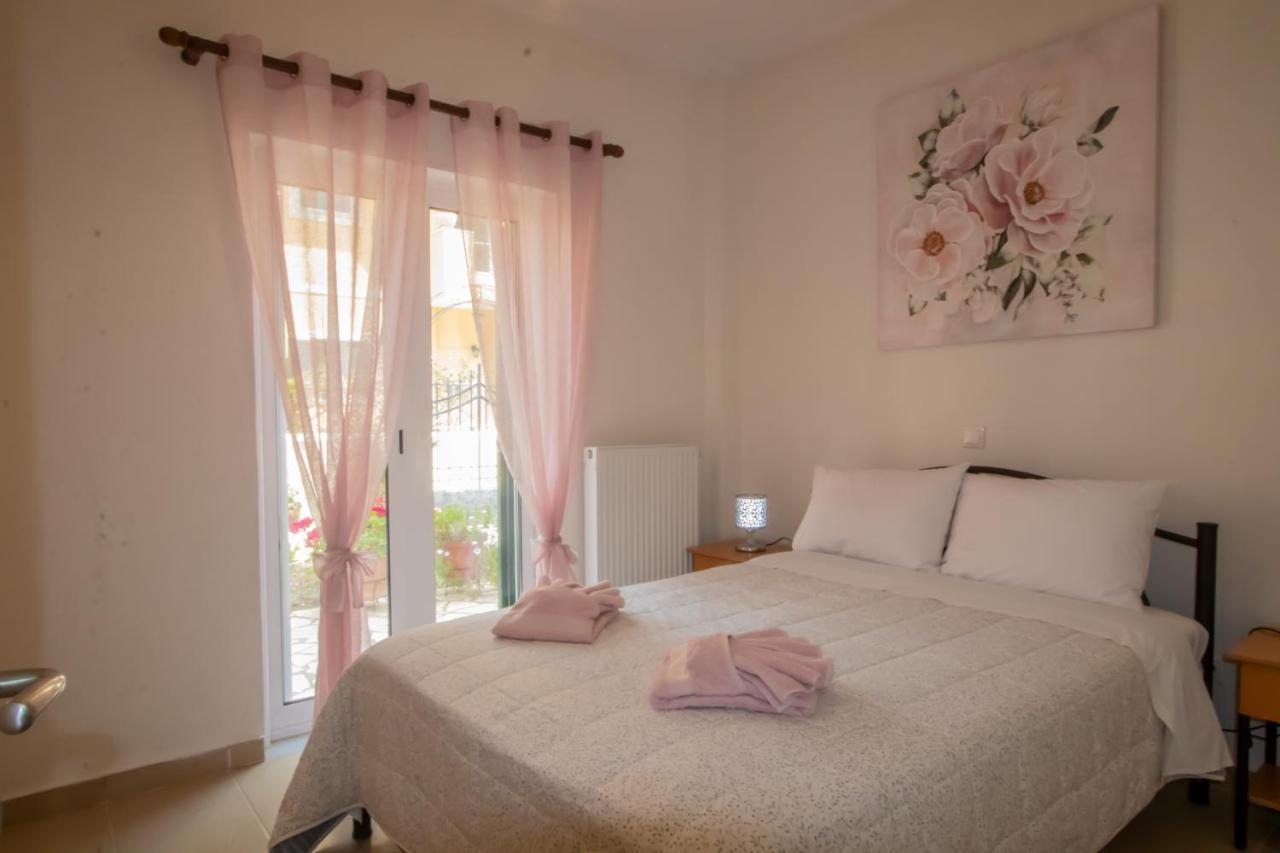 Sophie'S Garden Apartment Pótamosz Kültér fotó